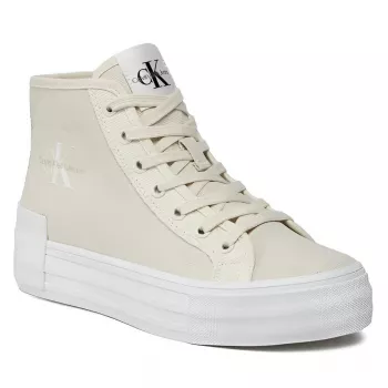 Calvin Klein Jeans Women’s Beige Sneakers: Outfit Guide